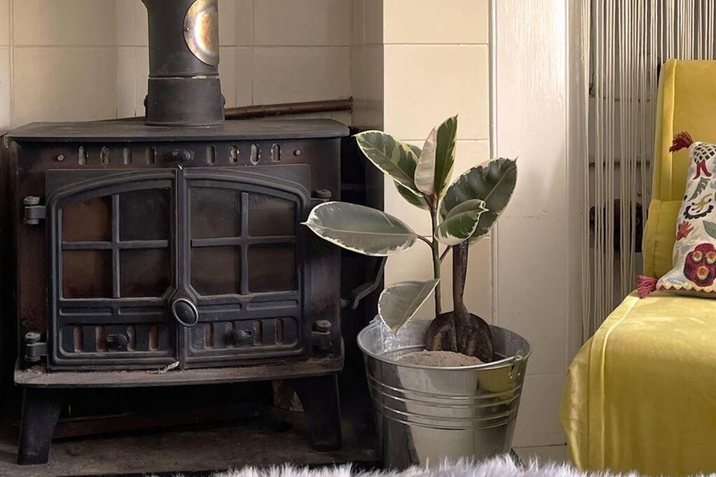 Leedstown Cosy 2-Bedroom Family Cottage Centrally Located. מראה חיצוני תמונה